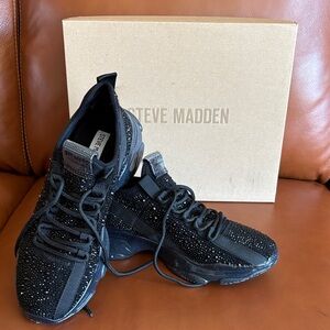 Steve Madden Black Crystal-Embellished Knit Sneakers